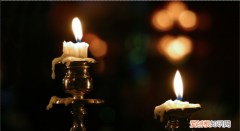 传蜡烛的意思，“日暮汉宫传蜡烛”这句话中的“蜡烛”是什么意思